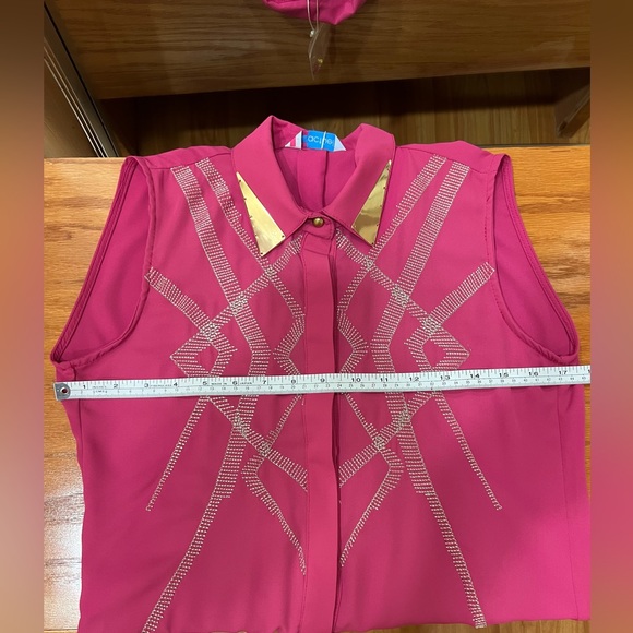 Women’s Blouse - Picture 4 of 4